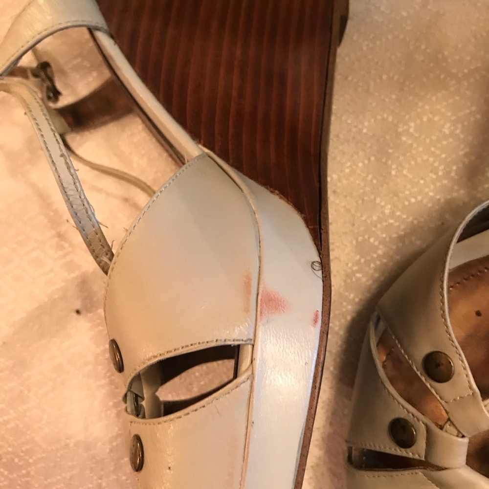 Shoes - Picture 3 of 6